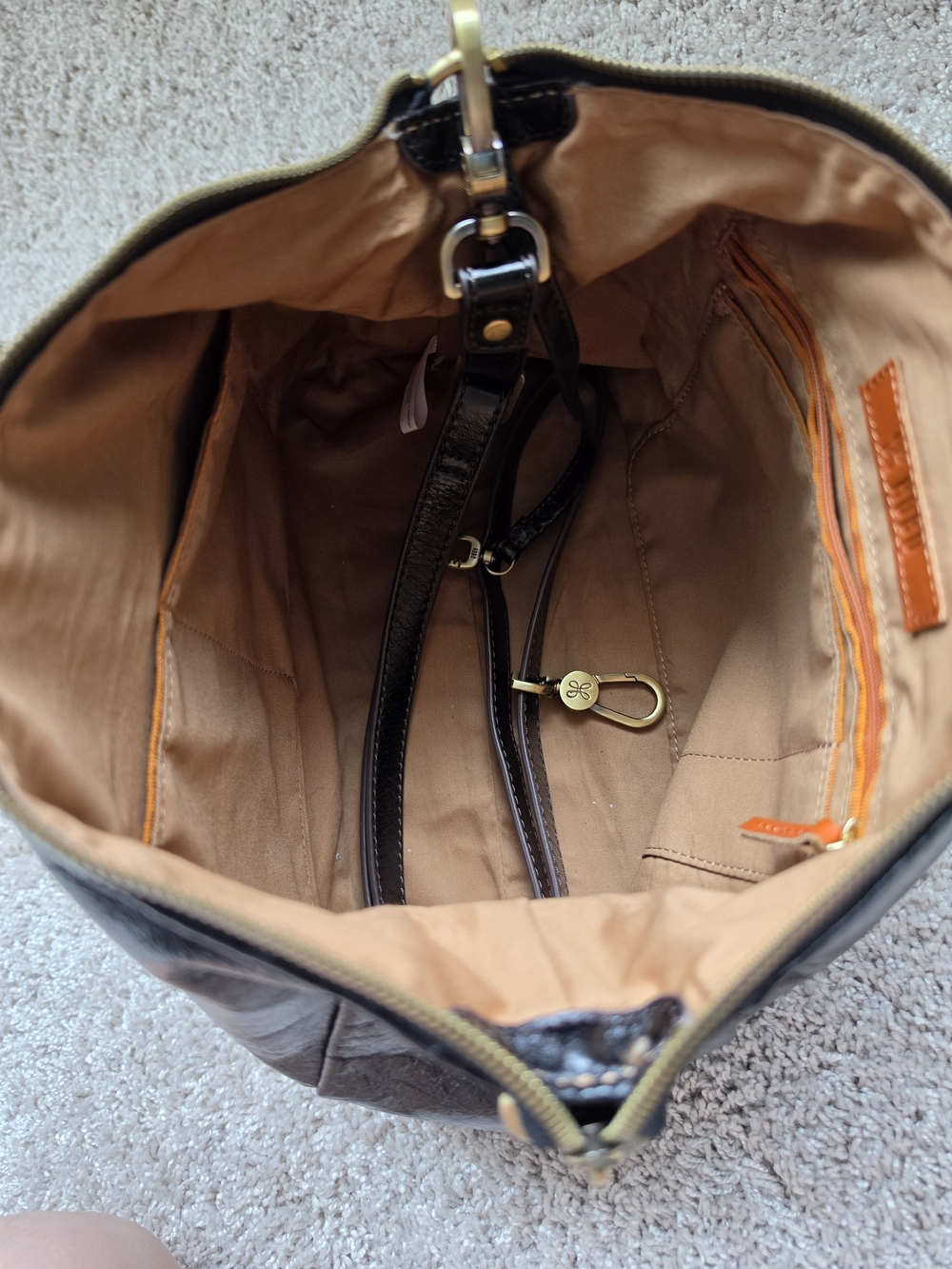 HOBO Shelia Medium Leather With Straps - Picture 2 of 6